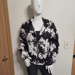 Ashley by 26 International Utility Jacket Floral White & Black Size large